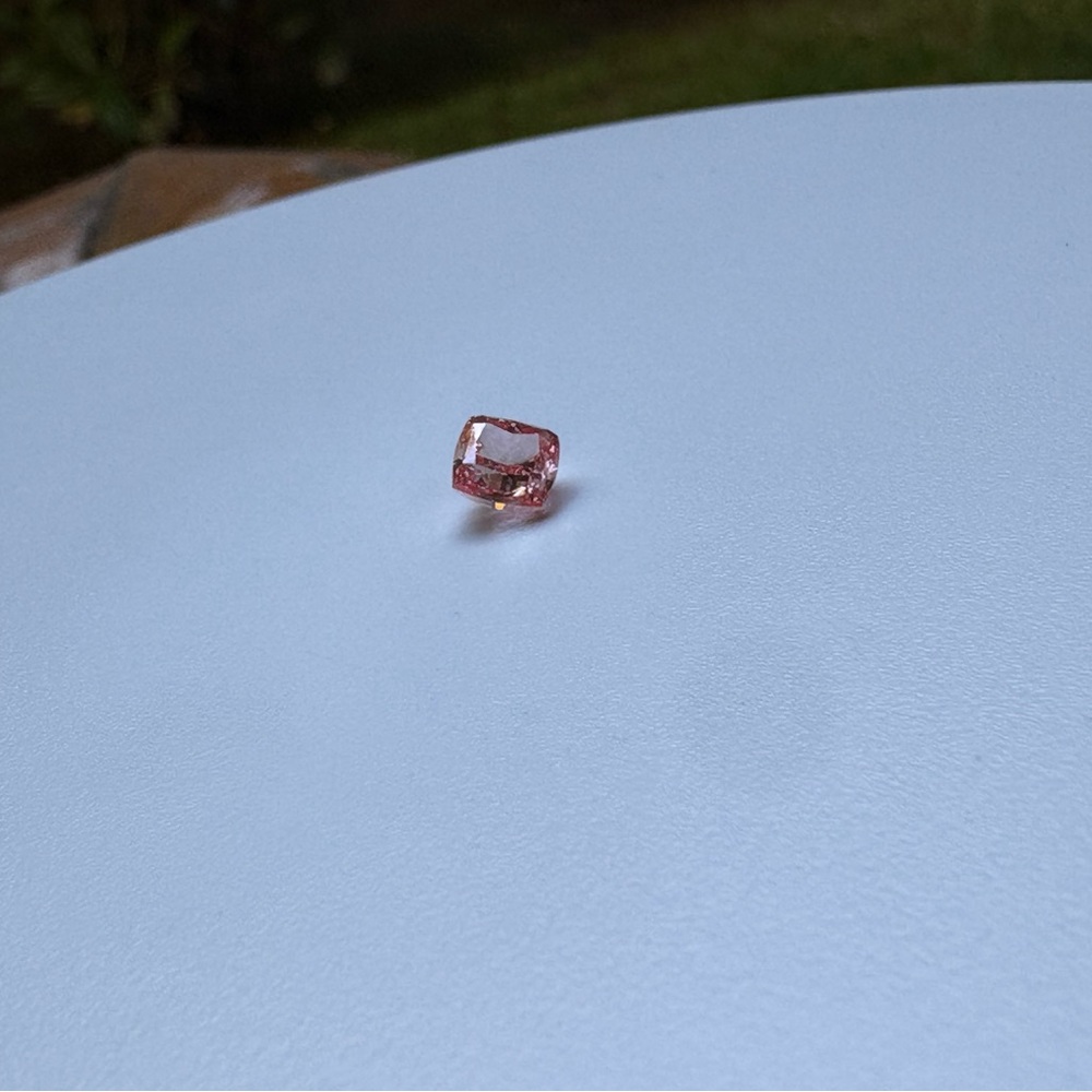 1.05c Fancy Vivid Pink Diamond Square Cushion Modified Brilliant IGI Certified
